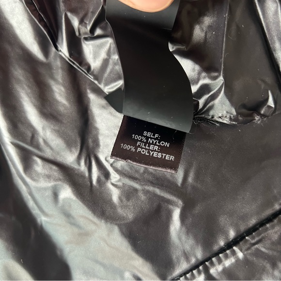 Norma Kamali Sleeping Bag Coat to Knee Length in Black - Picture 12 of 12